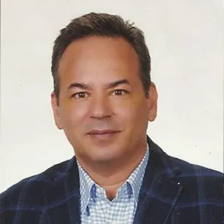 Dr. Kanat Tayfun
